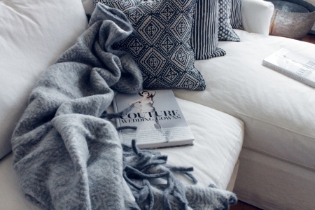 Kissen, Decken und Teppiche